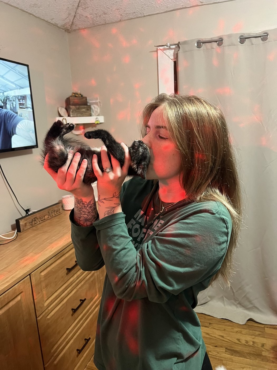 Alyssa holding one of her cats